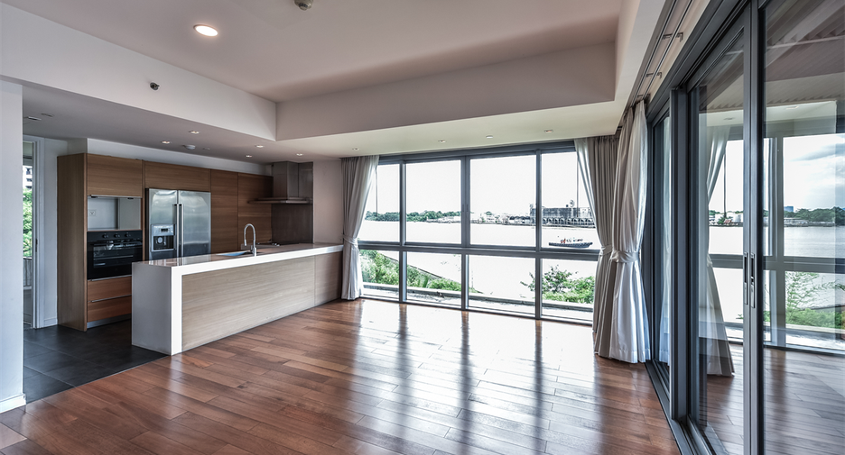 For rent 3 ベッドルーム condo in Si Racha, Chonburi