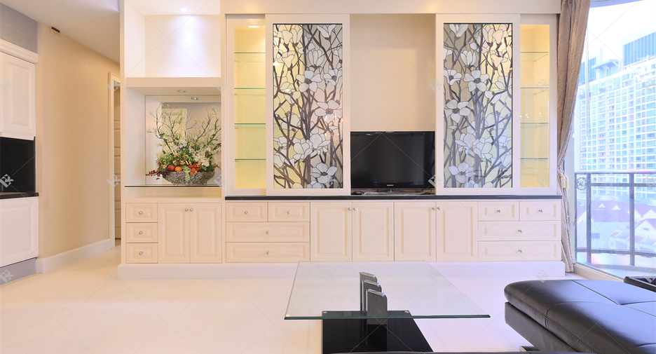 For rent 3 bedrooms condo in Watthana, Bangkok