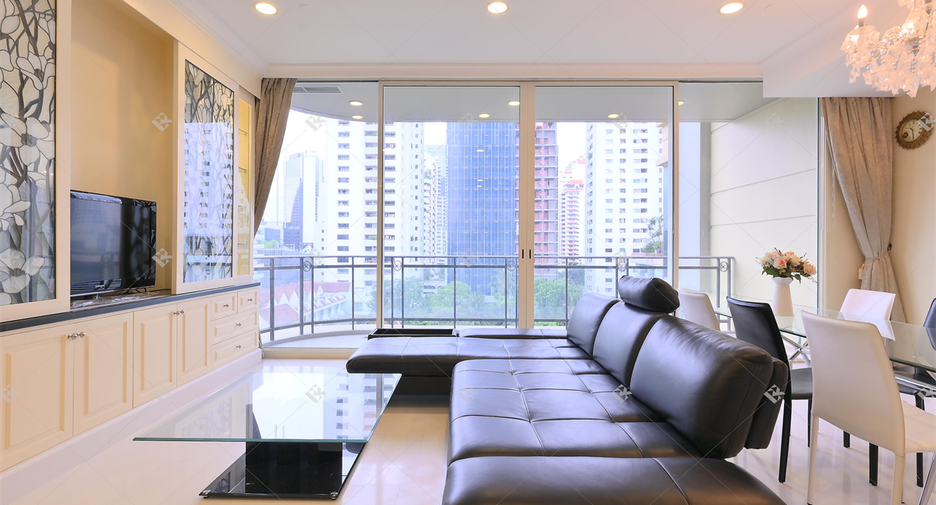 For rent 3 bedrooms condo in Watthana, Bangkok
