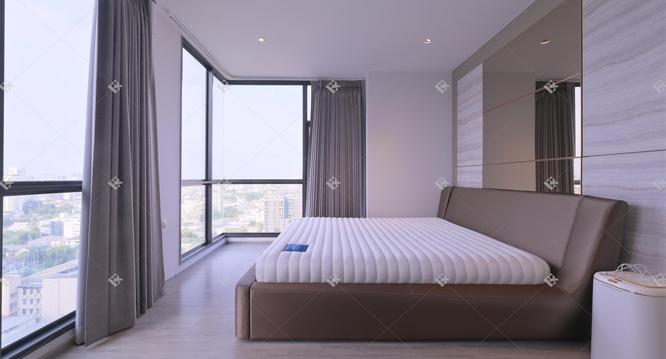 For rent 2 bedrooms condo in Watthana, Bangkok