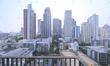 For rent 2 bedrooms condo in Watthana, Bangkok