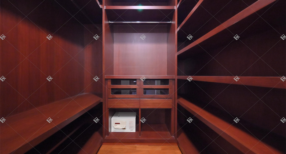 Wohnung zur Miete mit 2 Zimmer in Watthana, Bangkok