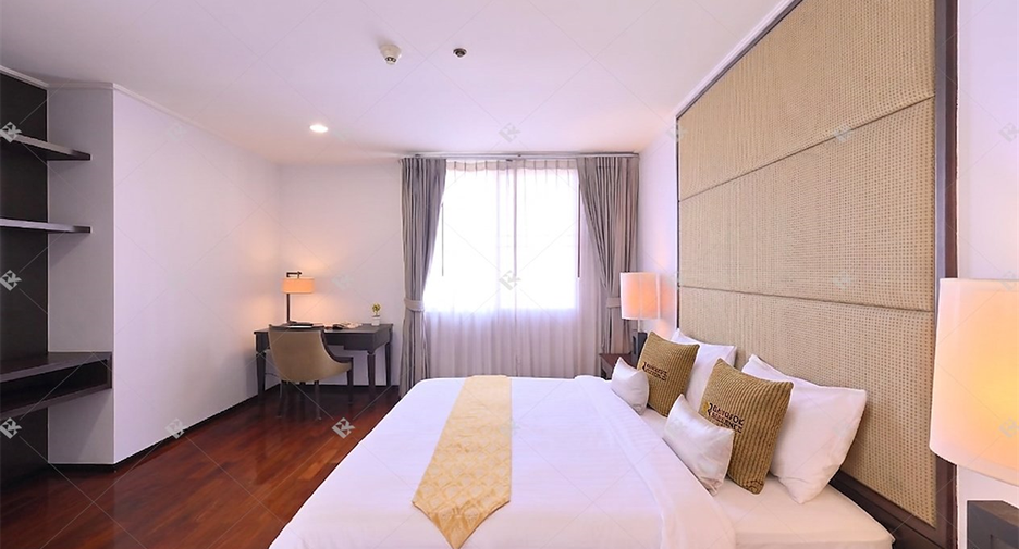 À louer 2 chambres condo à Watthana, Bangkok