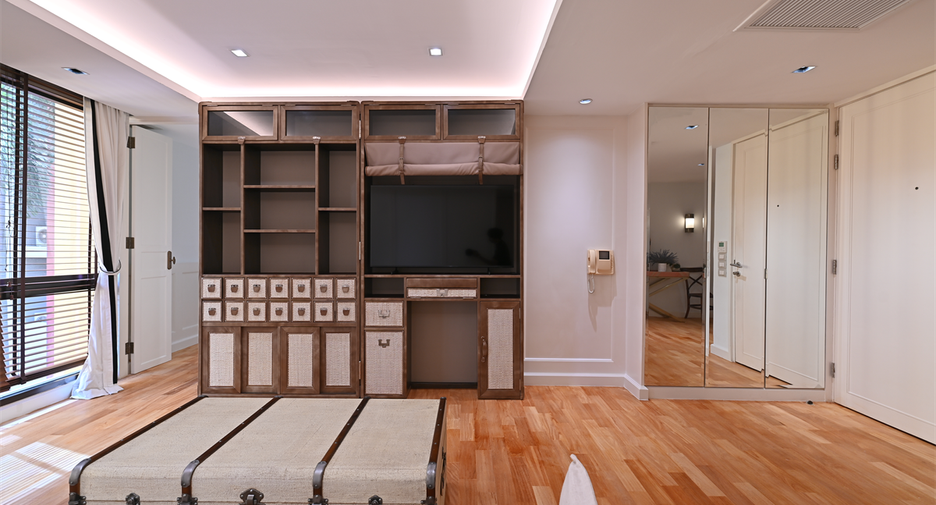 For rent 1 bed condo in Pathum Wan, Bangkok