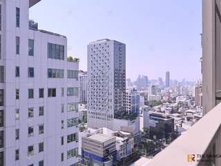 For rent 1 bed condo in Watthana, Bangkok