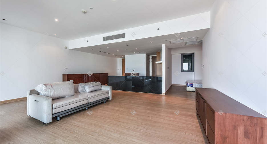 À louer 2 chambres condo à Si Racha, Chonburi