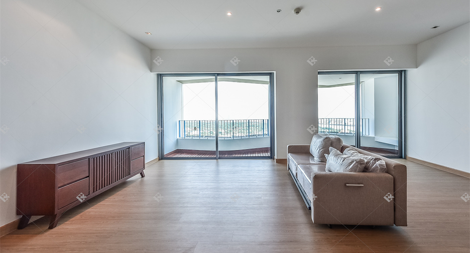 À louer 2 chambres condo à Si Racha, Chonburi