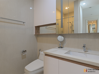 For rent 2 bedrooms condo in Pathum Wan, Bangkok