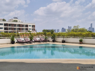 Condo en alquiler de 4 habitaciones en Watthana, Bangkok