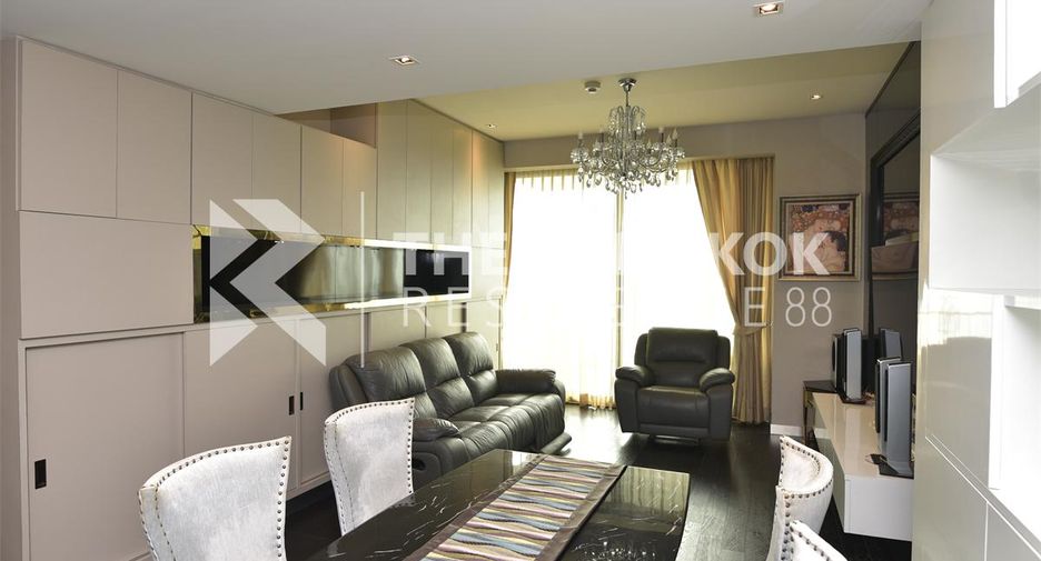 For rent 2 bedrooms condo in Yan Nawa, Bangkok