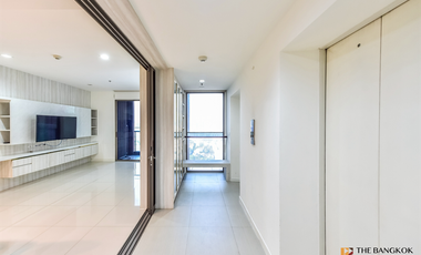 Condo en alquiler de 2 habitaciones en Yan Nawa, Bangkok