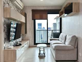 À louer 2 chambres condo à Watthana, Bangkok