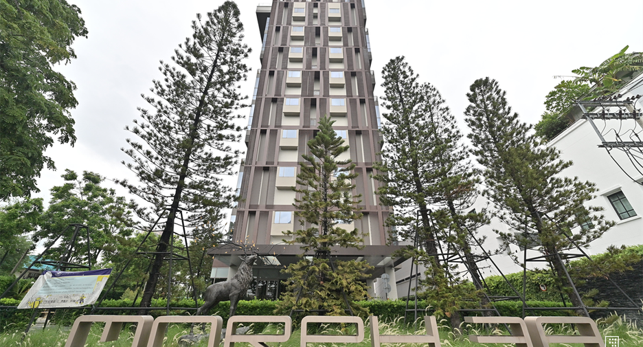 For rent 1 bed condo in Khlong Toei, Bangkok