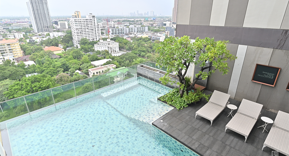 For rent 1 bed condo in Khlong Toei, Bangkok