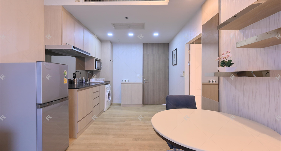 For rent 1 bed condo in Khlong Toei, Bangkok
