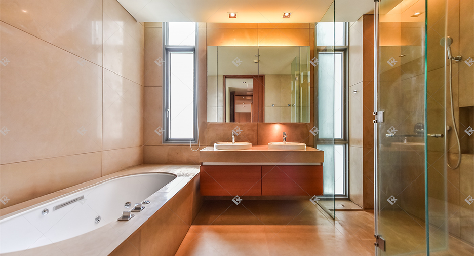 For rent 2 bedrooms condo in Sathon, Bangkok