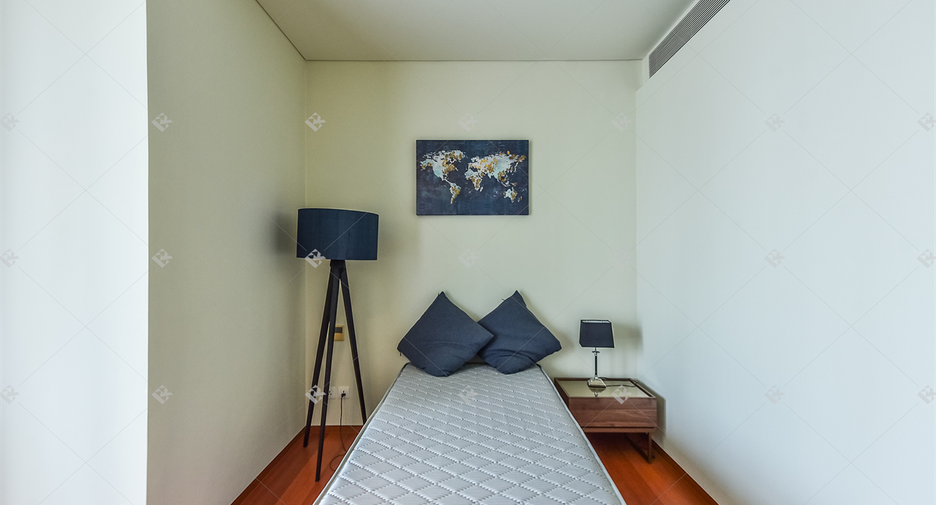 For rent 2 bedrooms condo in Sathon, Bangkok