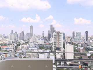 For rent 2 bedrooms condo in Watthana, Bangkok