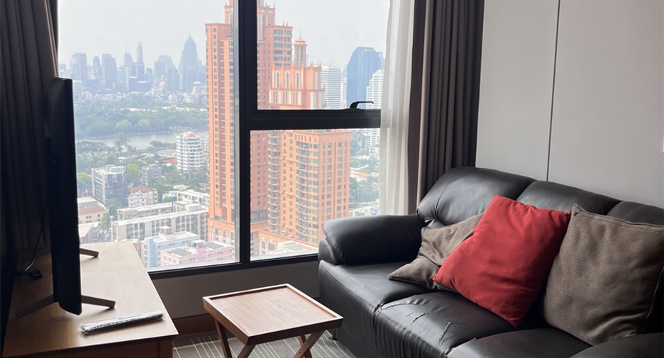 For rent 1 bed condo in Khlong Toei, Bangkok