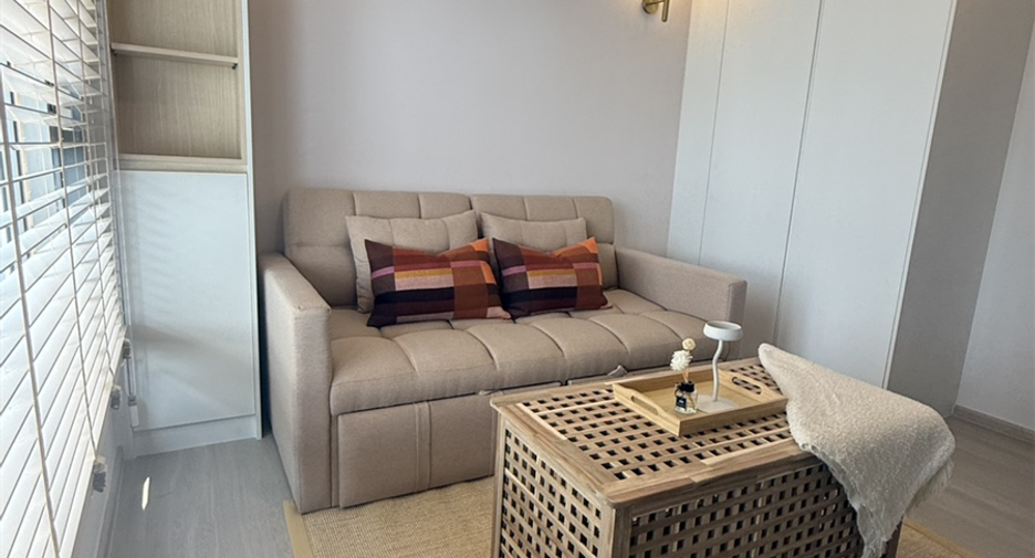 À louer 2 chambres condo à Phra Khanong, Bangkok