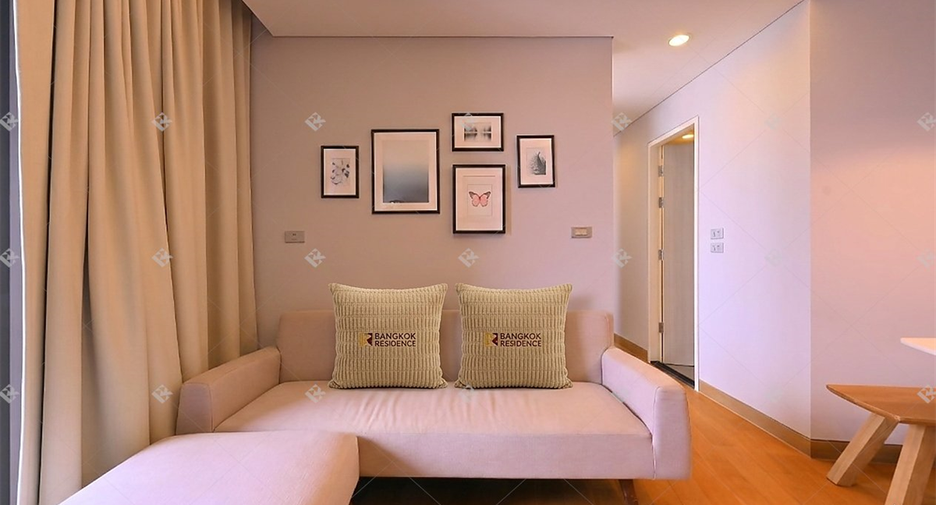 For rent 2 bedrooms condo in Khlong Toei, Bangkok