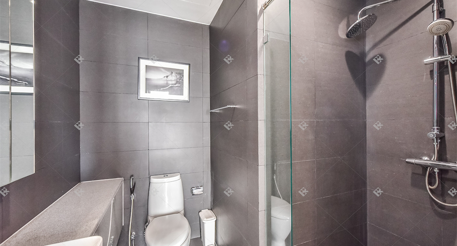 Wohnung zur Miete mit 2 Zimmer in Pathum Wan, Bangkok