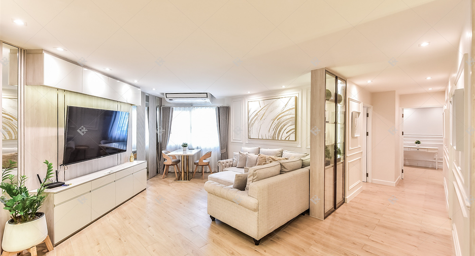 Condo en alquiler de 2 habitaciones en Yan Nawa, Bangkok