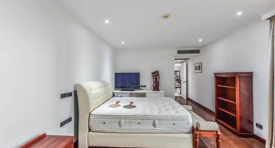 Condo en alquiler de 3 habitaciones en Pathum Wan, Bangkok