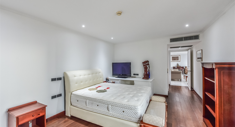 Condo en alquiler de 3 habitaciones en Pathum Wan, Bangkok