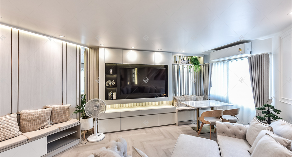 For rent 2 ベッドルーム condo in Yan Nawa, Bangkok