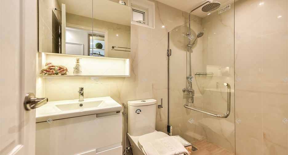 For rent 2 ベッドルーム condo in Yan Nawa, Bangkok