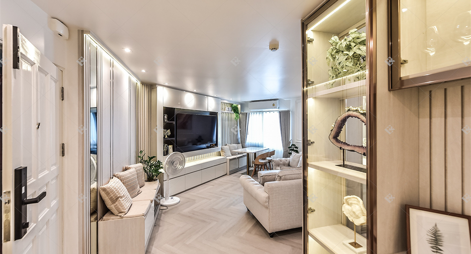 For rent 2 ベッドルーム condo in Yan Nawa, Bangkok