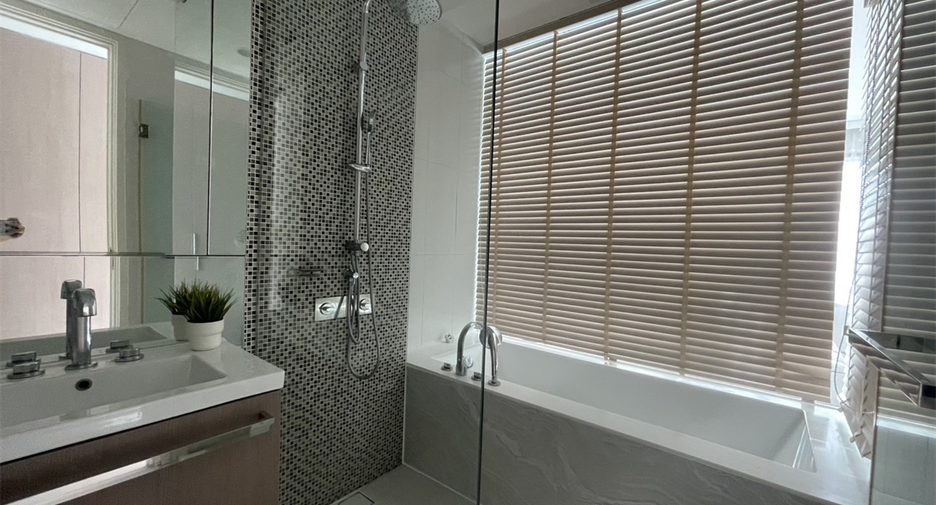 For sale 2 bedrooms condo in Pathum Wan, Bangkok
