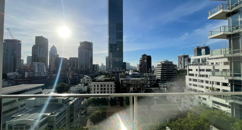 For sale 2 bedrooms condo in Pathum Wan, Bangkok