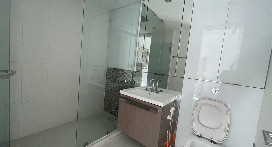 For sale 2 bedrooms condo in Pathum Wan, Bangkok