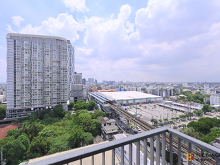 For sale 2 bedrooms condo in Phra Khanong, Bangkok