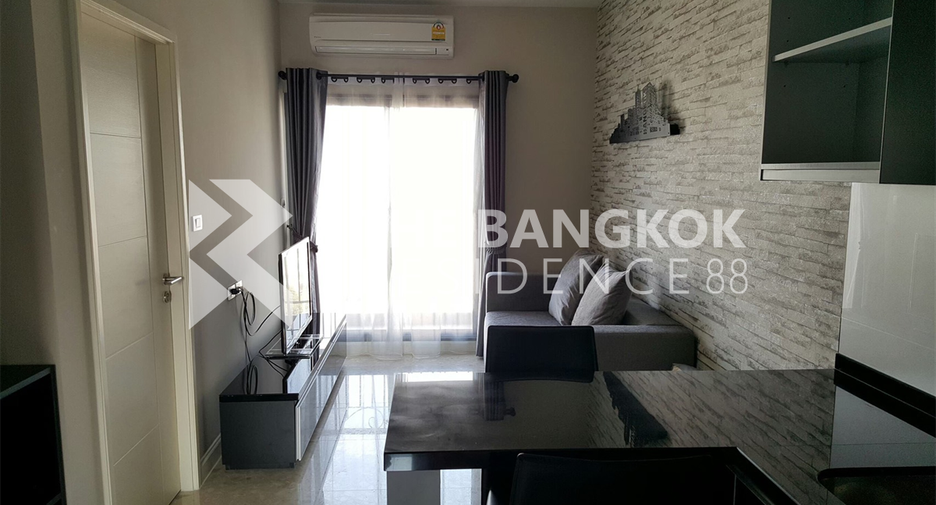 For sale 1 bed condo in Khlong Toei, Bangkok