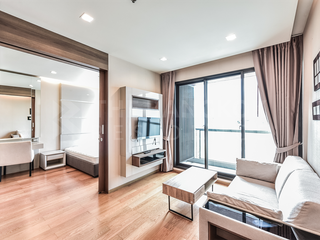 For sale 1 bed condo in Sathon, Bangkok