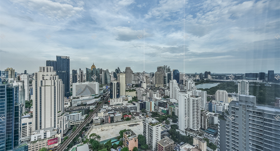À vendre 3 chambres condo à Khlong Toei, Bangkok