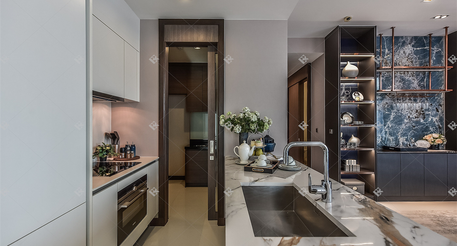 À vendre 3 chambres condo à Khlong Toei, Bangkok