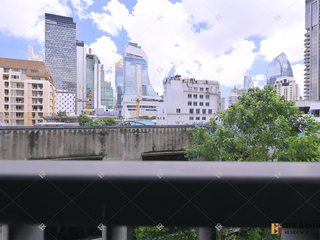 For sale 1 bed condo in Pathum Wan, Bangkok