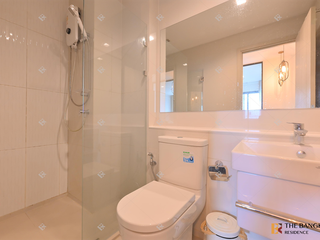 For sale 1 bed condo in Pathum Wan, Bangkok
