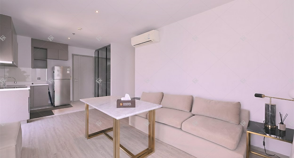 For sale 2 bedrooms condo in Watthana, Bangkok