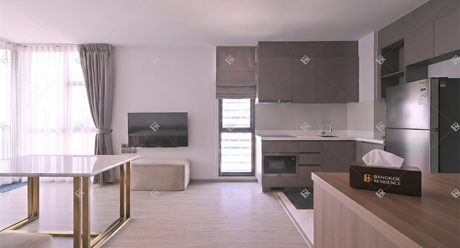 For sale 2 bedrooms condo in Watthana, Bangkok