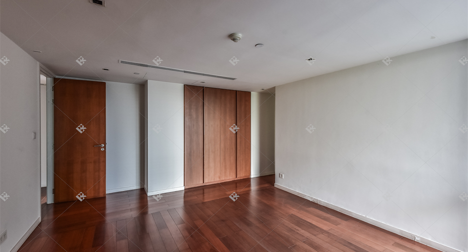 Wohnung zum Kauf mit 3 Zimmer in Yan Nawa, Bangkok