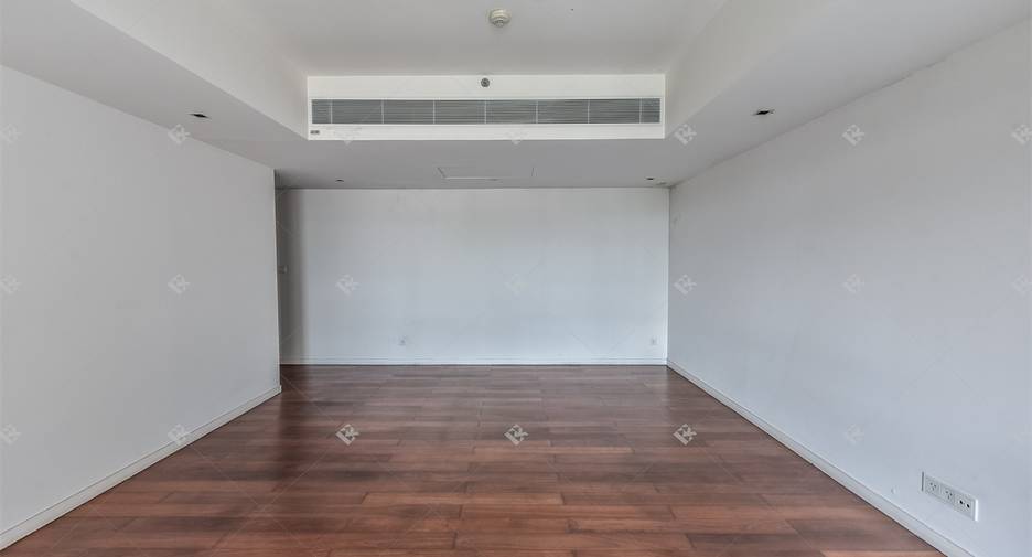 Wohnung zum Kauf mit 3 Zimmer in Yan Nawa, Bangkok