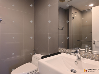 For sale 2 ベッドルーム condo in Khlong Toei, Bangkok