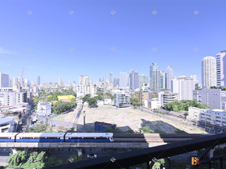 For sale 2 ベッドルーム condo in Khlong Toei, Bangkok