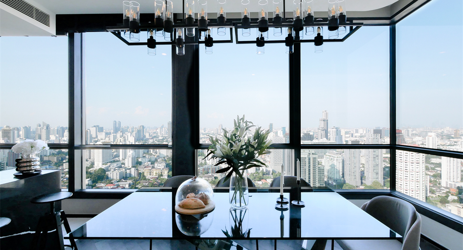 ขาย 3 ห้องนอน คอนโด ใน คลองเตย, กรุงเทพฯ