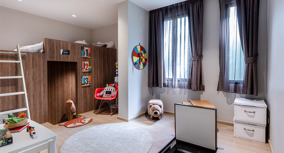 For sale 2 ベッドルーム condo in Watthana, Bangkok